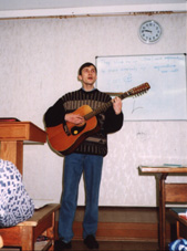 pavel_lar.jpg (26897 bytes)